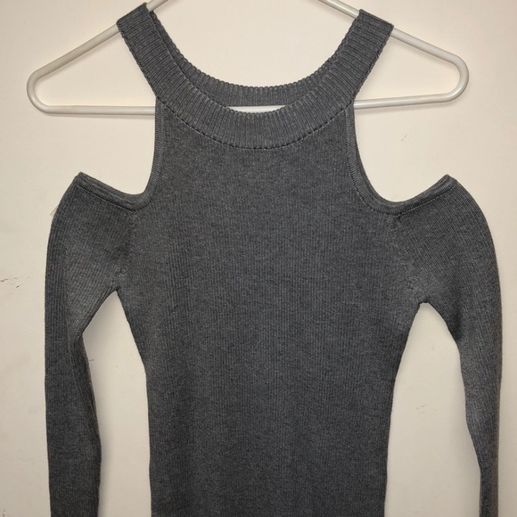 NWT Grey Cold Shoulder Dress Size Medium - Picture 2 of 5